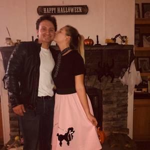 Meet your Posher, Devin